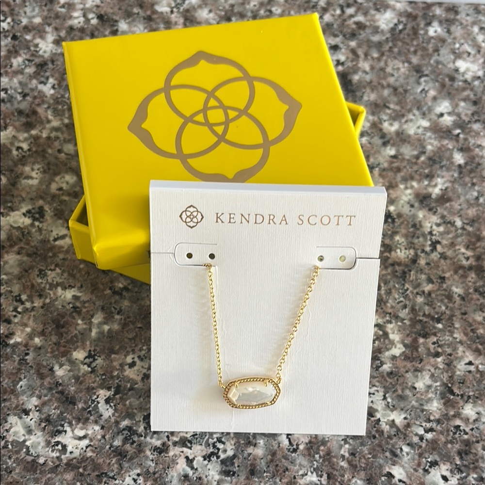 Kendra Scott Necklace